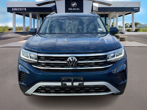 Used 2023 Volkswagen Atlas SE w/ Panoramic Sunroof Package image 4