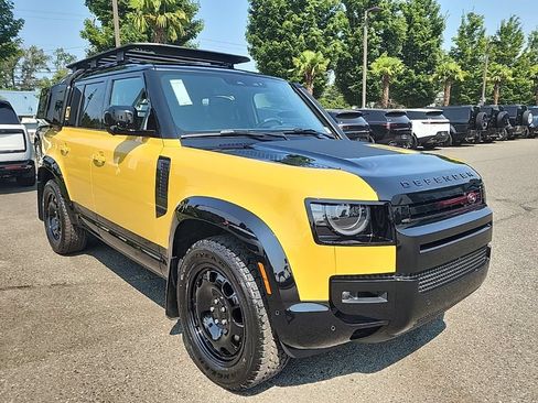 New 2026 Land Rover Defender 110 AWD/4WD image 6