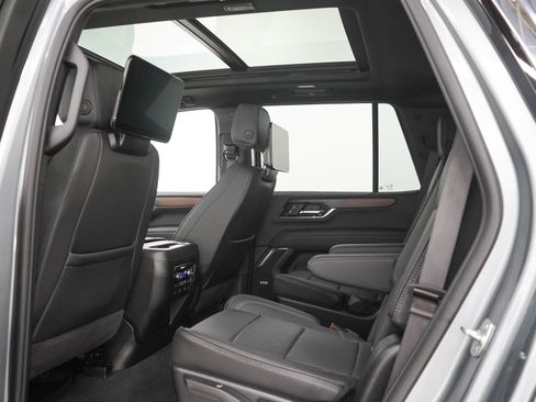 Used 2025 GMC Yukon Denali w/ Denali Reserve Package AWD/4WD image 20
