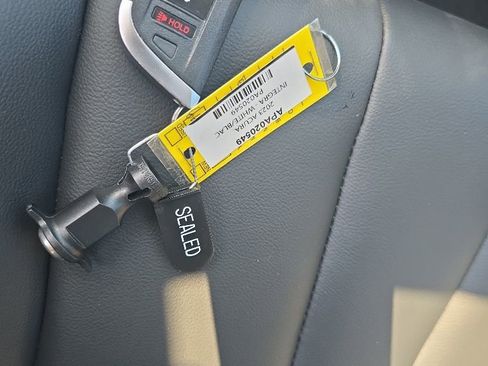 Used 2023 Acura Integra FWD image 25