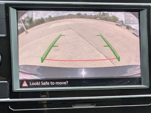 Used 2021 Volkswagen Tiguan S FWD image 12