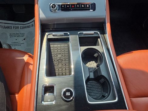 Used 2025 Lincoln Aviator Reserve AWD/4WD image 35