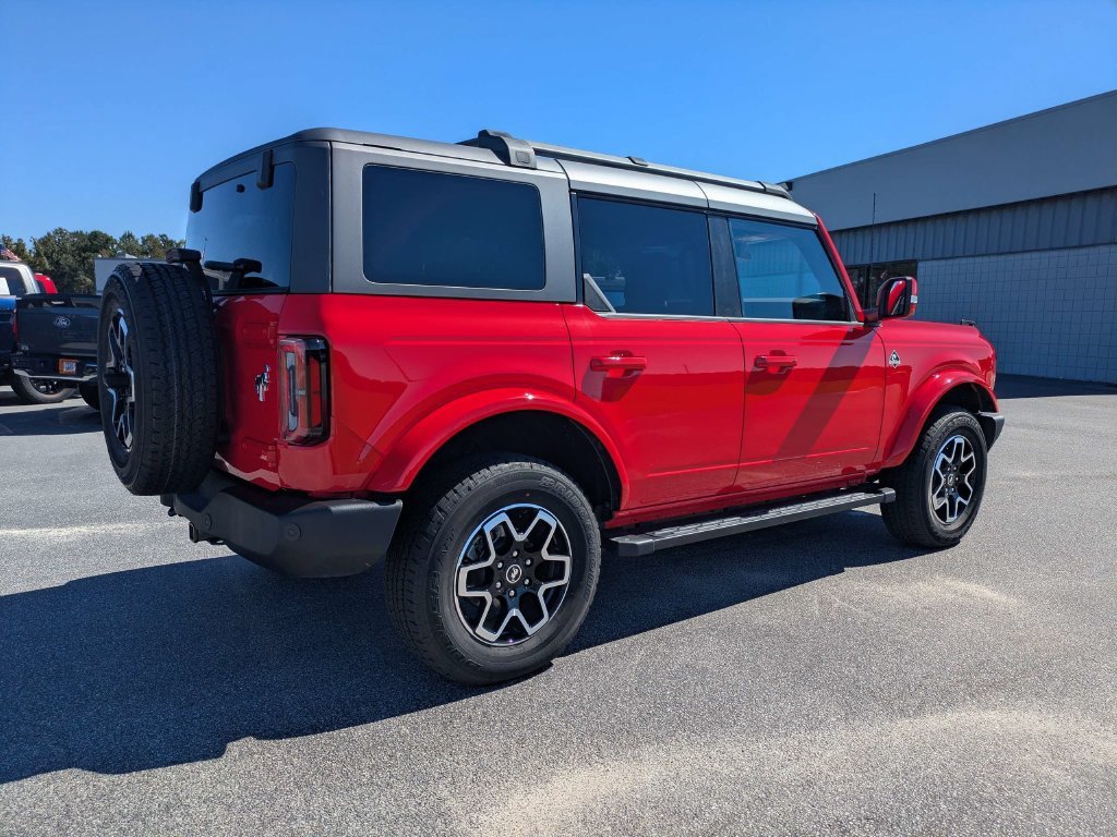 Used 2024 Ford Bronco Outer Banks AWD/4WD image 4
