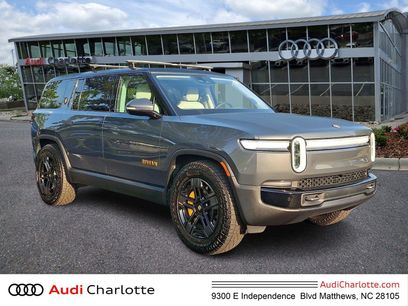 Used 2025 Rivian R1S Premium