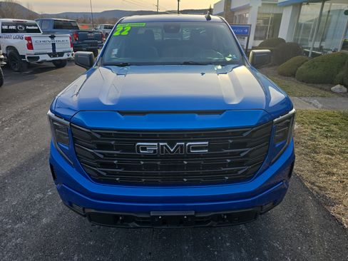 Used 2022 GMC Sierra 1500 Elevation w/ Preferred Package image 9