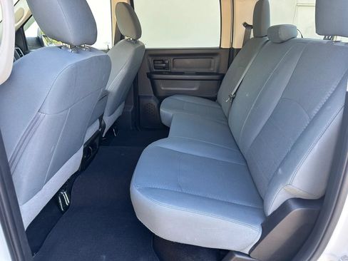 Used 2018 RAM 3500 Tradesman w/ Chrome Appearance Group AWD/4WD image 22