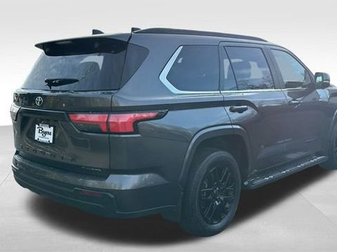 Used 2025 Toyota Sequoia SR5 w/ SR5 Premium Package image 31