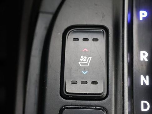 Used 2016 Hyundai Santa Fe Sport 2.0T w/ Option Group 05 AWD/4WD image 16