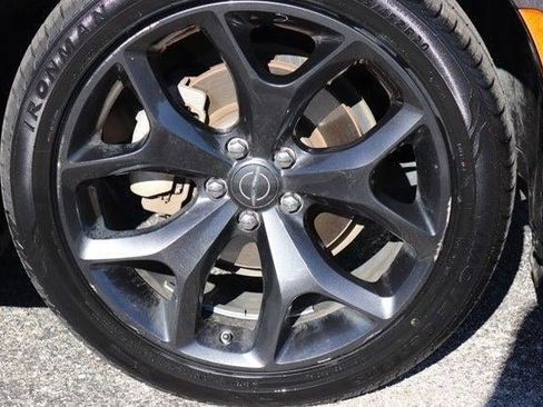 Used 2023 Chrysler 300 S image 9