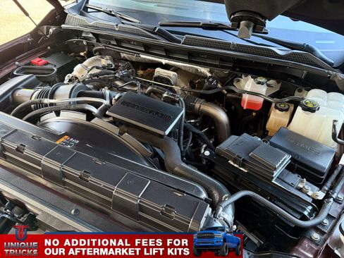 Used 2024 GMC Sierra 2500 Denali Ultimate image 16