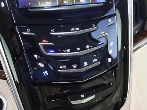 Used 2017 Cadillac Escalade ESV Premium Luxury AWD/4WD image 40