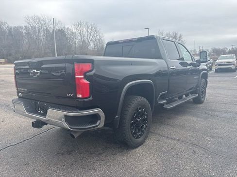 Used 2024 Chevrolet Silverado 2500 LTZ w/ LTZ Convenience Package image 3