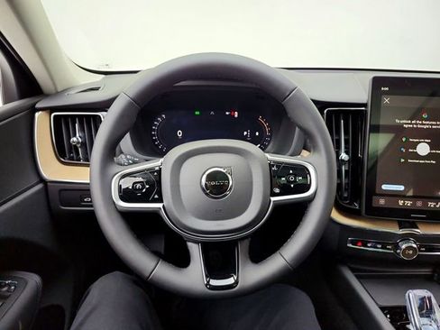 New 2026 Volvo XC60 B5 Plus w/ Protection Package Premier AWD/4WD image 25