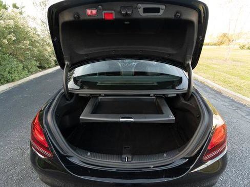 Used 2020 Mercedes-Benz C 300 4MATIC Sedan image 33