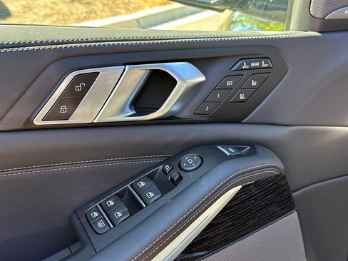 New 2026 BMW X7 xDrive40i w/ Executive Package image 16