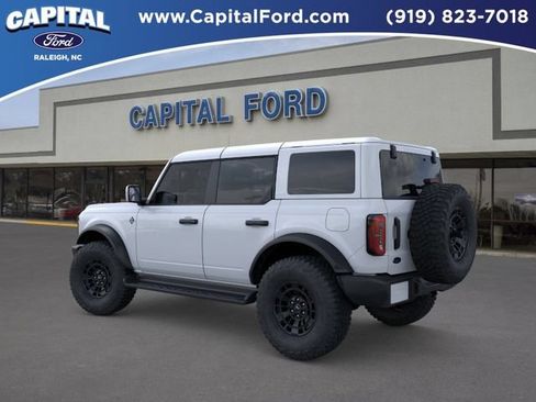 New 2026 Ford Bronco Outer Banks w/ Sasquatch Package AWD/4WD image 4