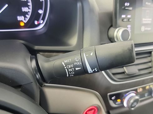 Certified 2019 Honda Accord EX-L image 26