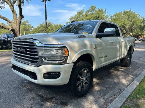 Used 2021 RAM 2500 Limited AWD/4WD image 2