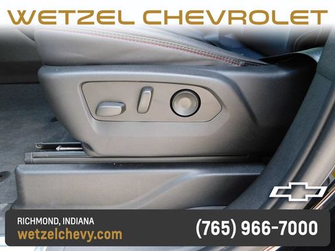 Certified 2022 Chevrolet Suburban RST w/ Luxury Package AWD/4WD image 15