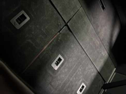 Used 2024 Ford Expedition Limited image 14