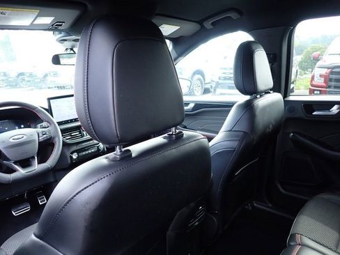 Certified 2023 Ford Escape ST-Line Select w/ Tech Pack #2 image 17