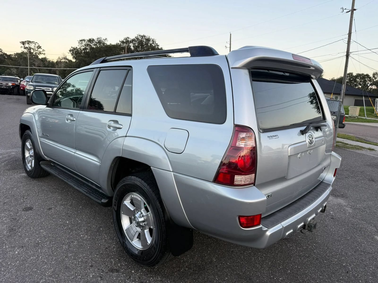 Used 2005 Toyota 4Runner SR5 AWD/4WD image 7