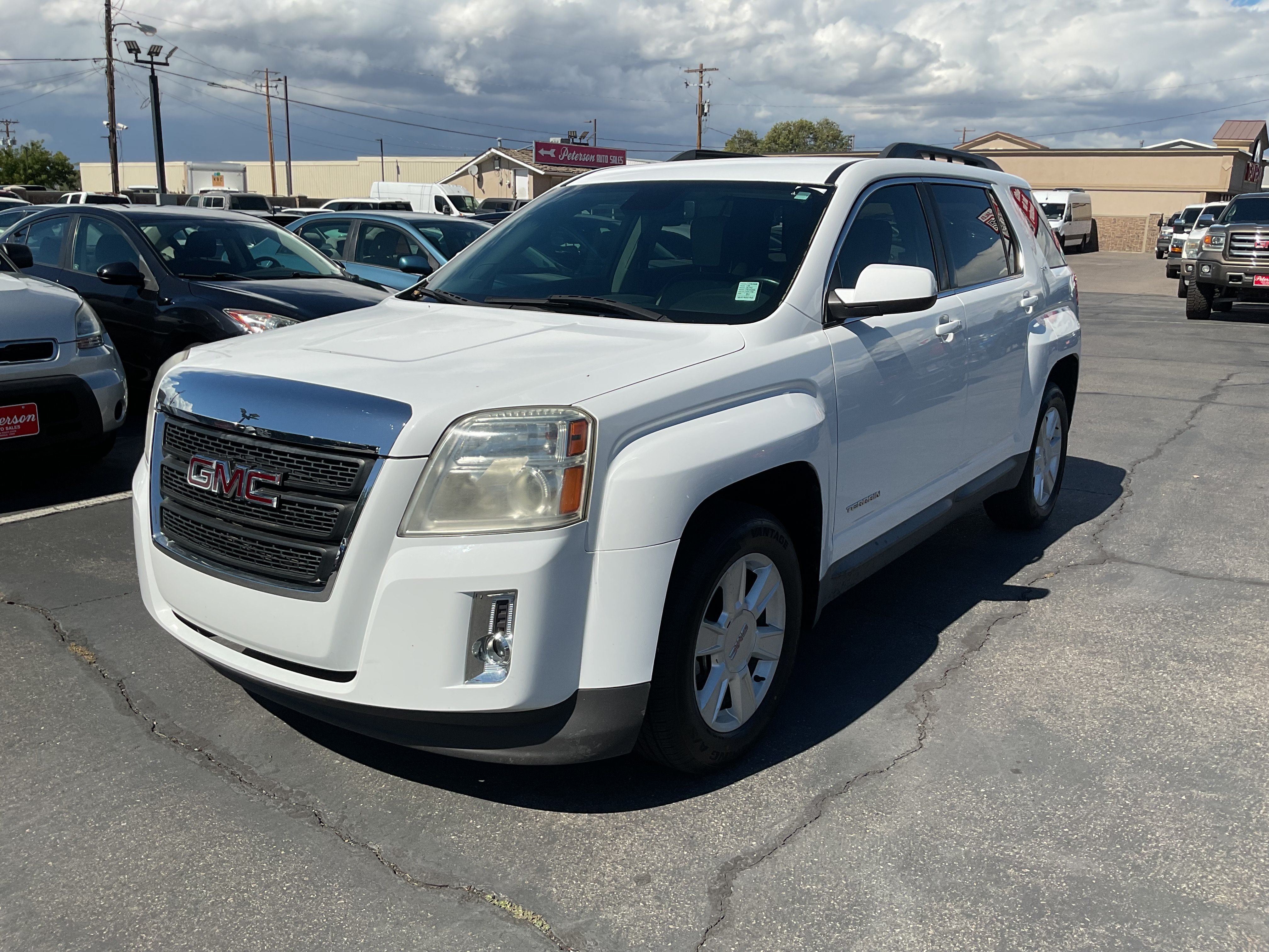 Used 2013 GMC Terrain SLT FWD image 2