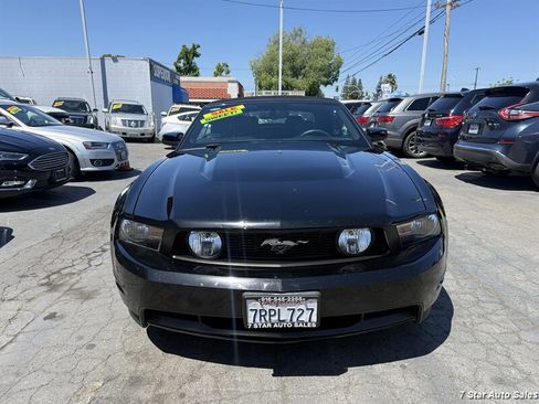 Used 2011 Ford Mustang GT Premium w/ Security Pkg RWD image 2