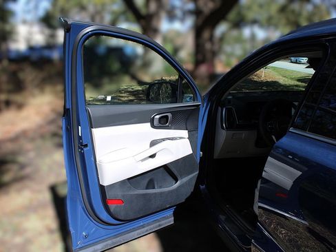 New 2026 Kia Sorento S FWD image 19