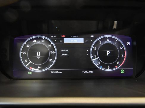 Used 2020 Land Rover Discovery SE AWD/4WD image 30