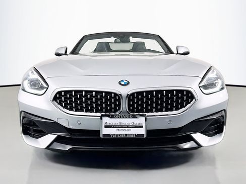 Used 2021 BMW Z4 sDrive30i w/ Executive Package image 3