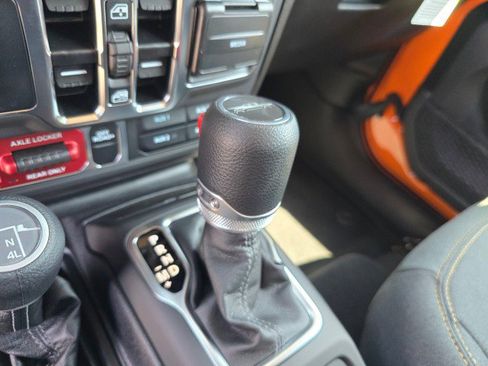 New 2025 Jeep Gladiator Sport image 30