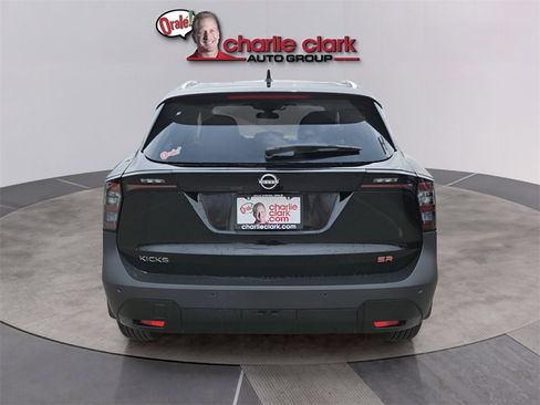 New 2026 Nissan Kicks SR image 5