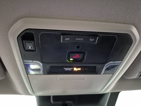 Used 2023 Toyota Tundra SR5 w/ SR5 Premium Package RWD image 17