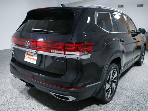 Used 2024 Volkswagen Atlas SEL AWD/4WD image 7
