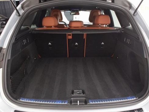 Certified 2025 Mercedes-Benz GLC 300 image 30