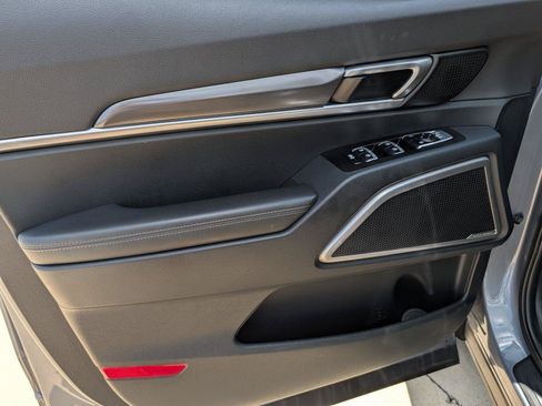 Used 2024 Kia Telluride S w/ S Sunroof Package FWD image 14