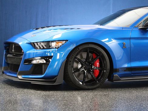 Used 2020 Ford Mustang Shelby GT500 w/ Technology Package image 6