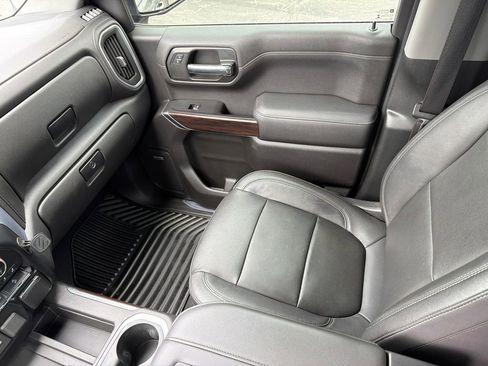 Used 2019 GMC Sierra 1500 SLT w/ SLT Premium Plus Package AWD/4WD image 16