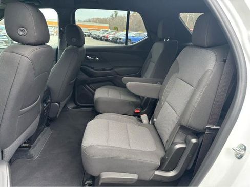 Used 2023 Chevrolet Traverse LT image 26