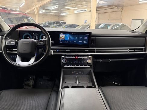 Used 2025 Hyundai Santa Fe SEL FWD image 31
