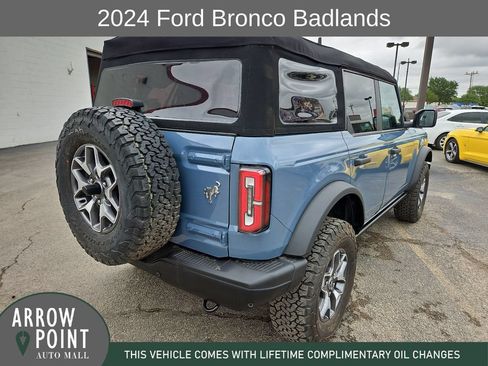 Used 2024 Ford Bronco Badlands AWD/4WD image 11