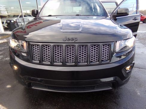Used 2014 Jeep Grand Cherokee Altitude image 31