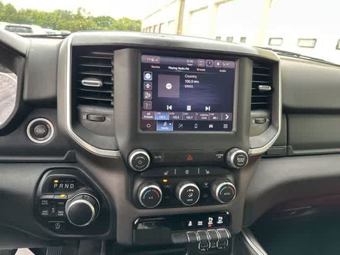 Used 2022 RAM 1500 Big Horn AWD/4WD image 7