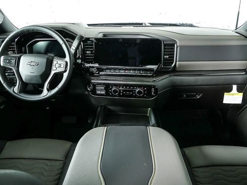 New 2026 Chevrolet Silverado 2500 ZR2 image 21