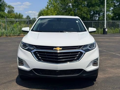 Used 2020 Chevrolet Equinox LT w/ Driver Convenience Package FWD image 3