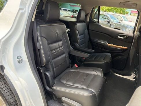 Used 2017 GMC Acadia Denali w/ Technology Package AWD/4WD image 10