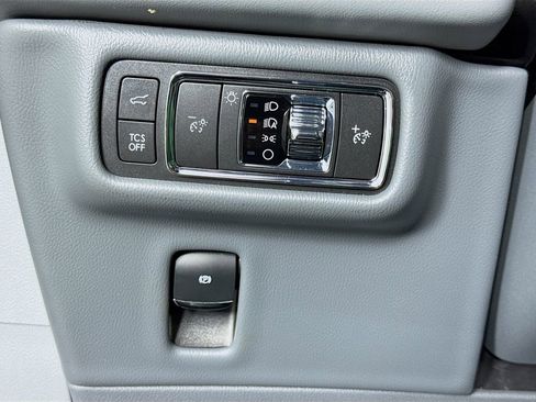 Used 2022 Lincoln Nautilus Reserve AWD/4WD image 20