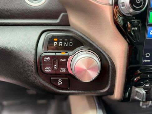 Used 2022 RAM 1500 Laramie AWD/4WD image 18