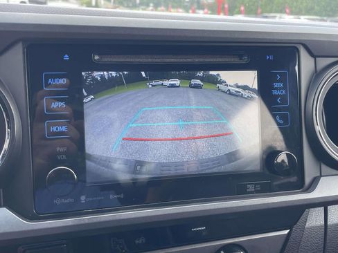 Used 2016 Toyota Tacoma TRD Off-Road w/ Towing Package AWD/4WD image 16